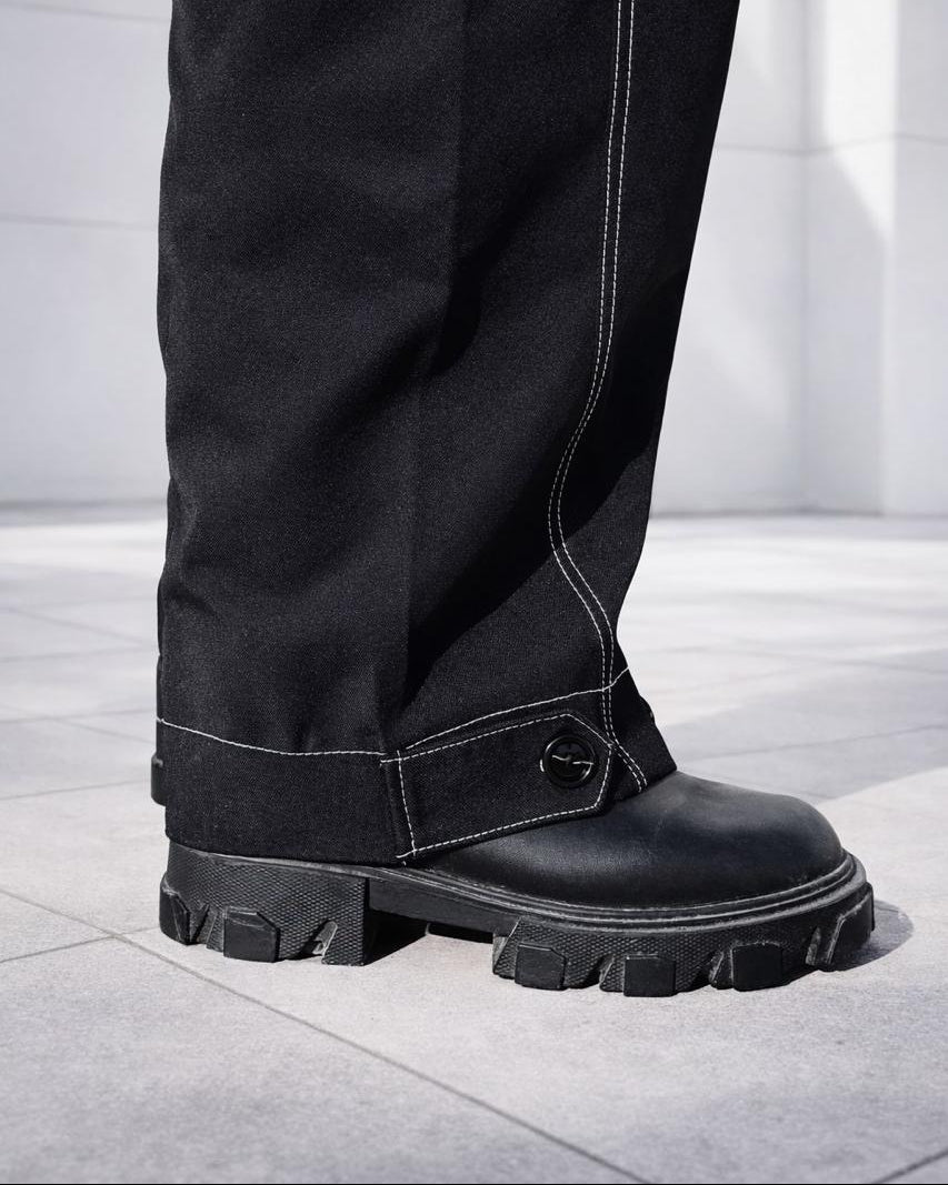 BAGGY TROUSERS